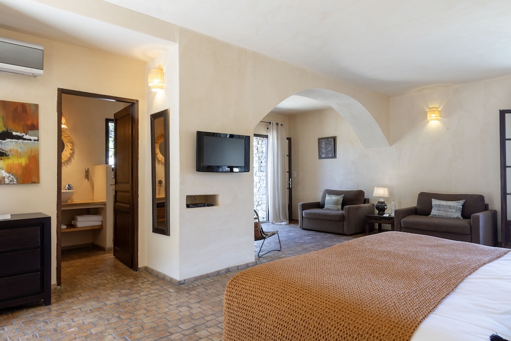 Hotel Case Latine 10/50