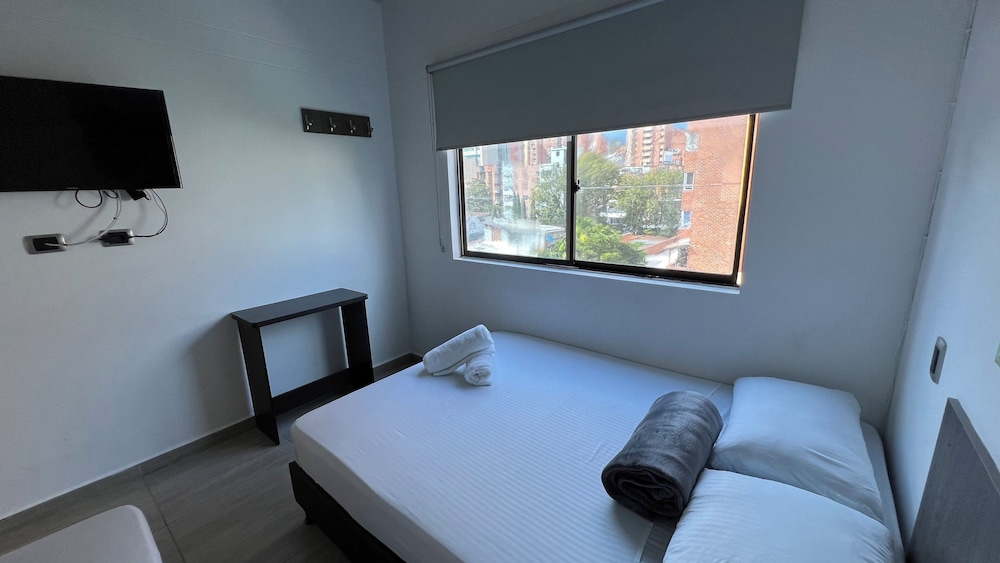 Hotel Jardin de Laureles Medellin 6/28