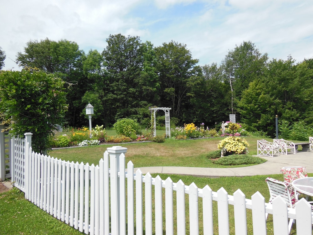 Greenbrier Inn Killington 45/50