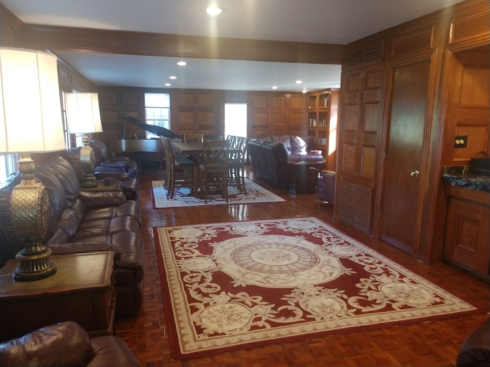 Kingsbay Mansion & Vacation Houses 23/50