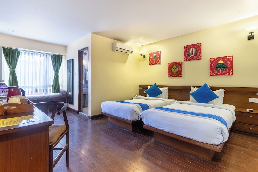 DELUXE, TWIN BEDS