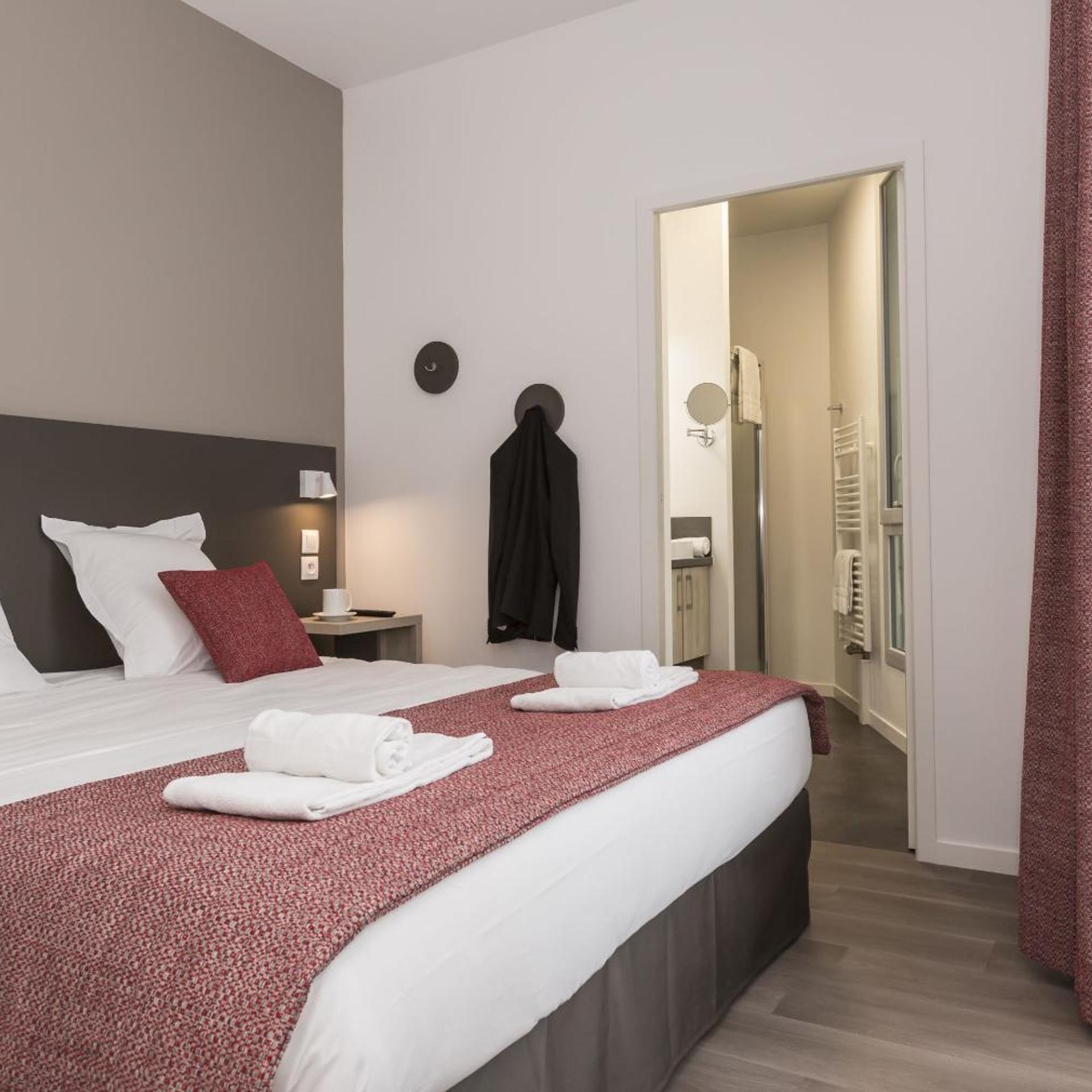 1 BEDROOM, APARTMENT