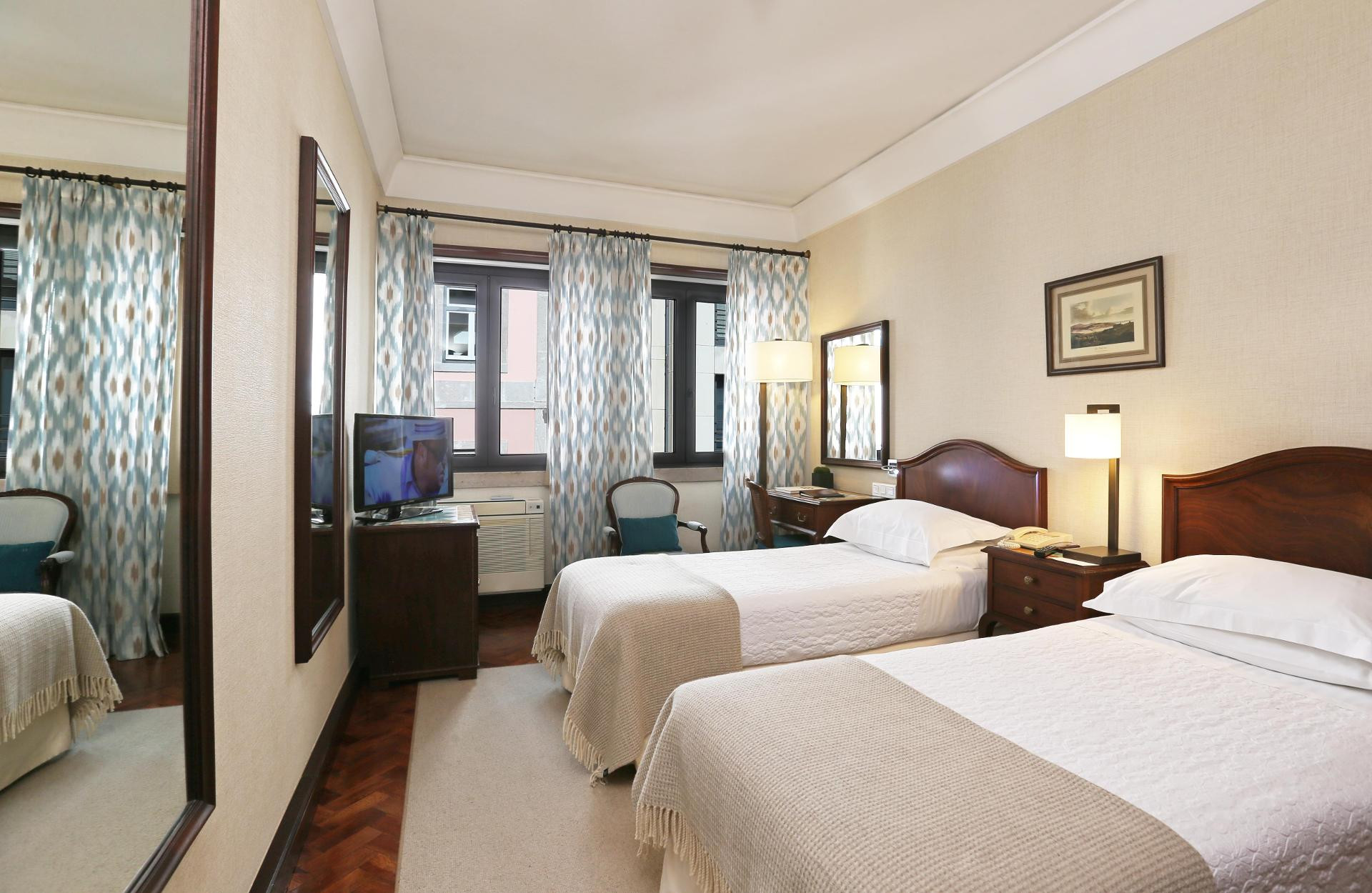 Standard, Double or Twin Bed