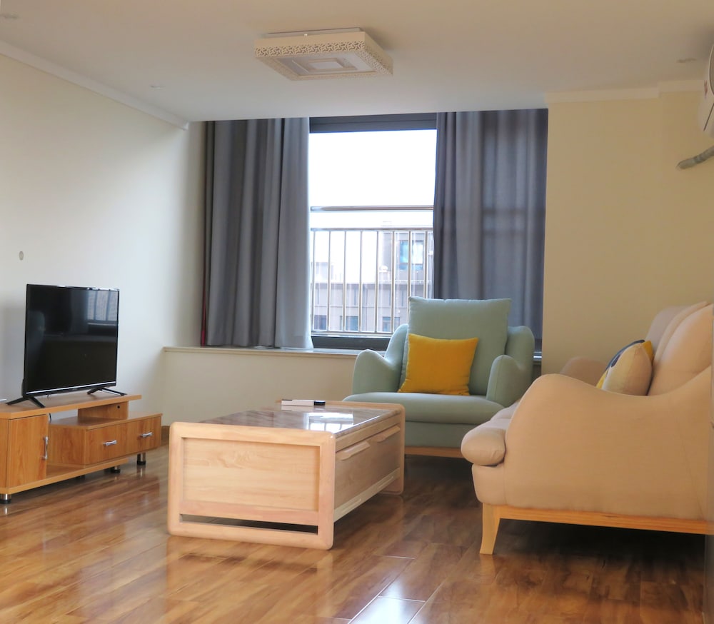 Yunzu Aparthotel (Huanlegu Branch) 36/48