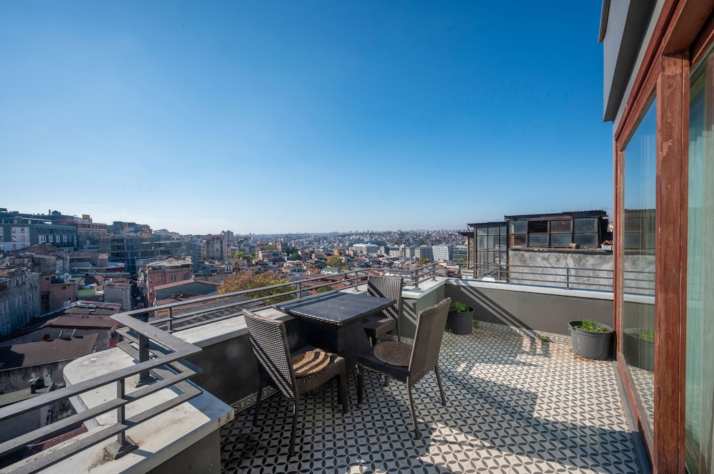 T-Loft Residence 65/70