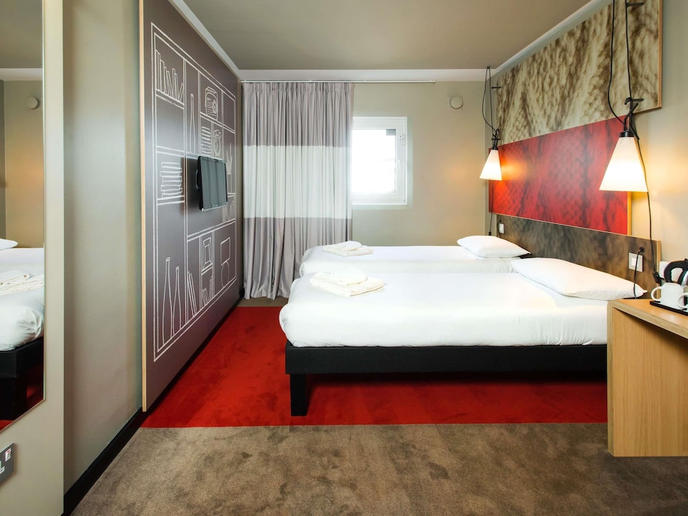 Ibis Plymouth 14/50