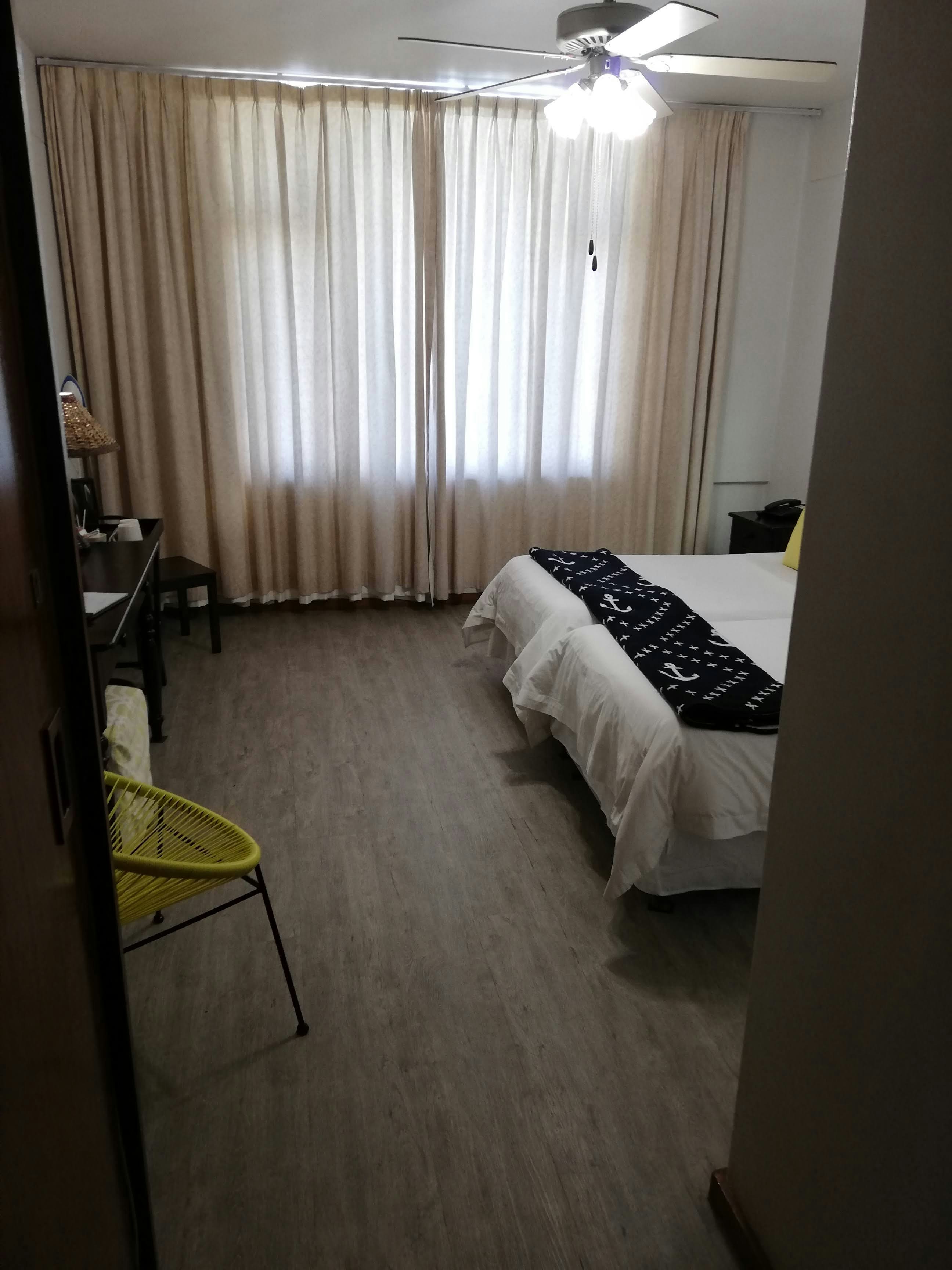 Room, Twin Beds, Balcony