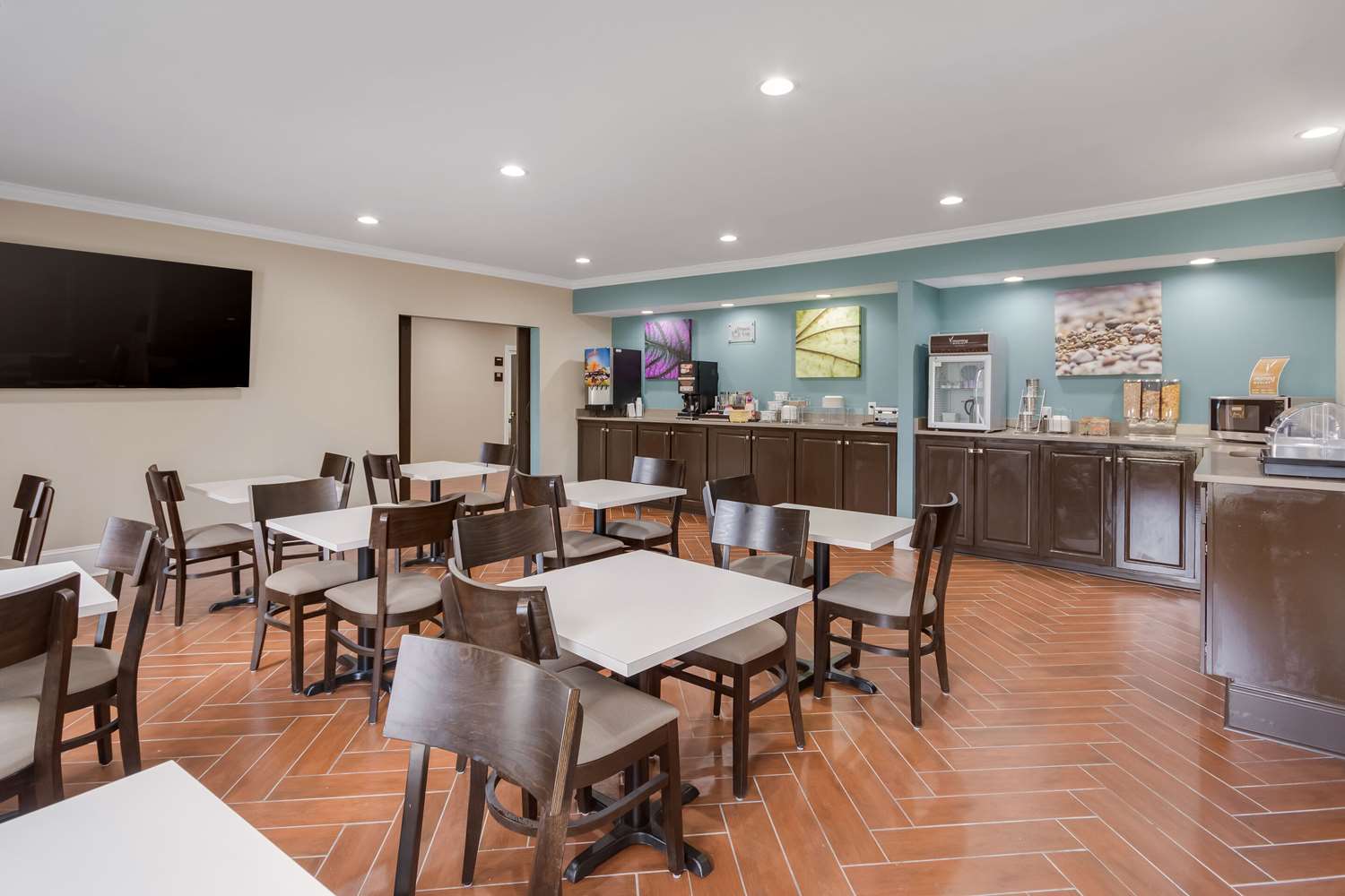 Sleep Inn and Suites Niceville Destin 11/19