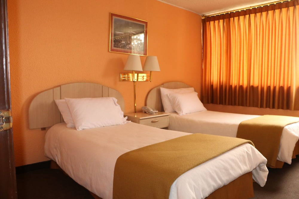 Stanford Suites 22/69