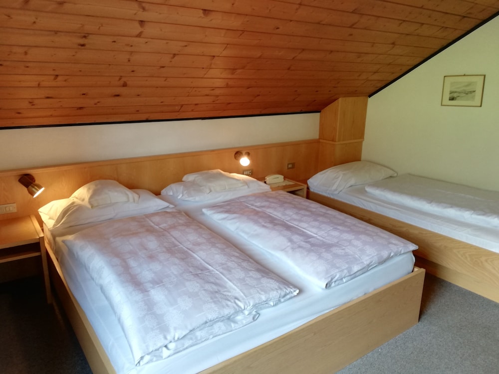 Superior, Quadruple, Queen and Twin Beds