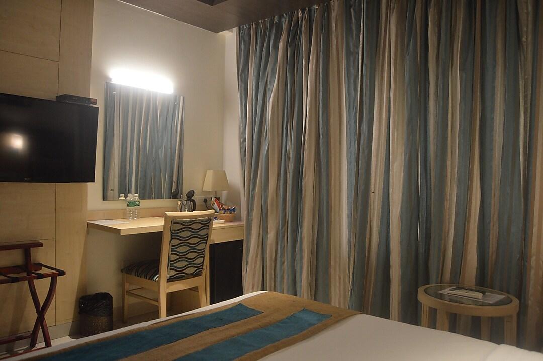 Hotel Southern Grand 48/53
