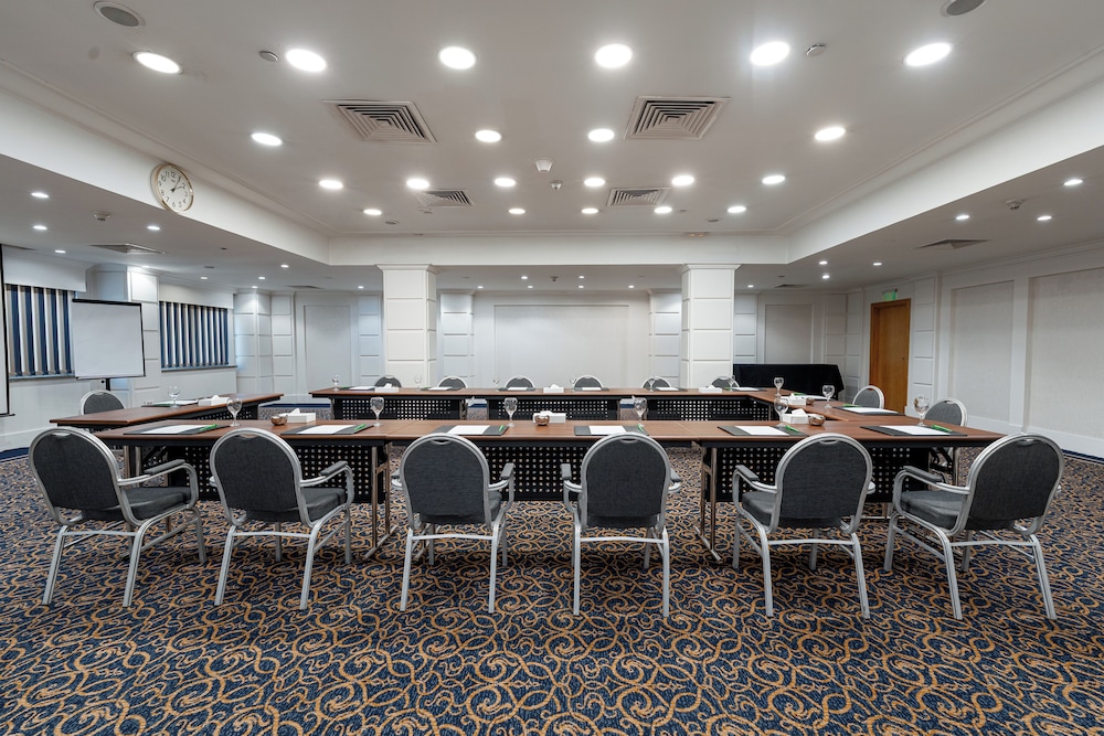 Holiday Inn & Suites - Cairo Maadi, an IHG Hotel 49/59