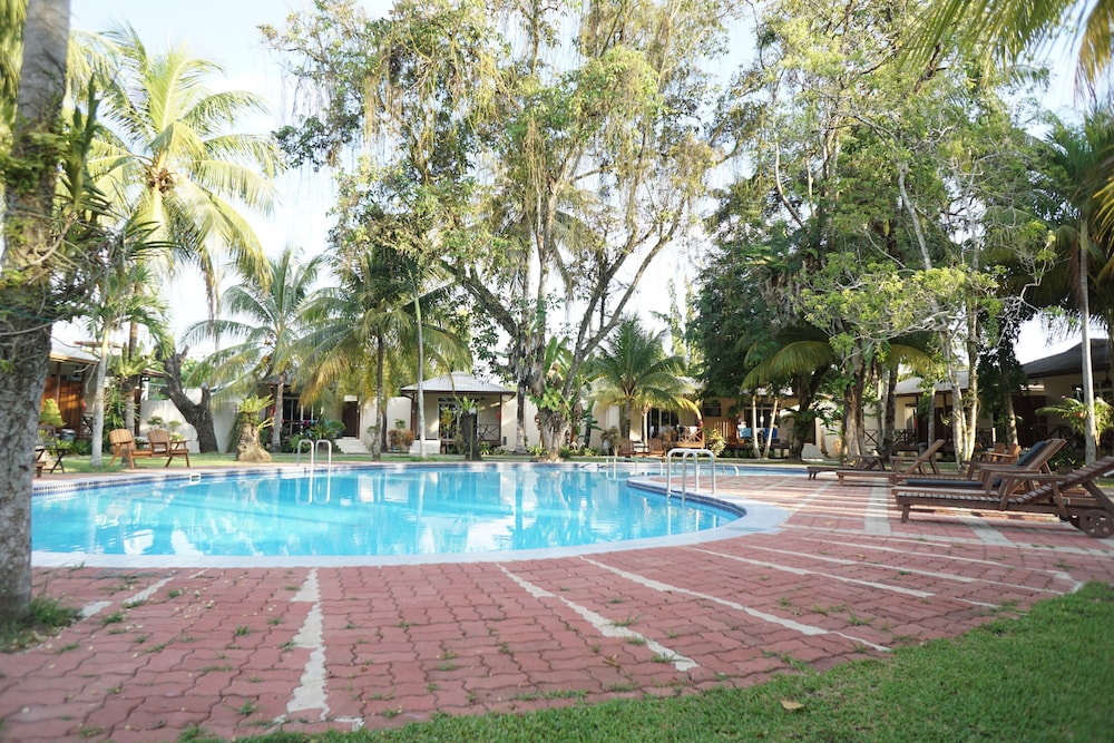 Langkah Syabas Beach Resort 35/51