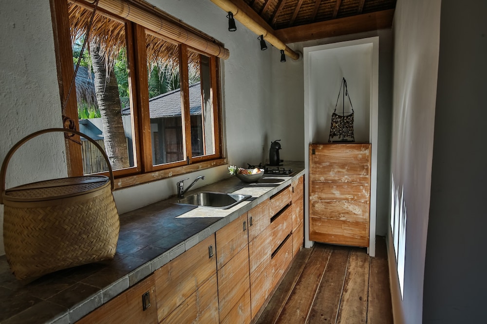 Slow Private Pool Villas 40/40