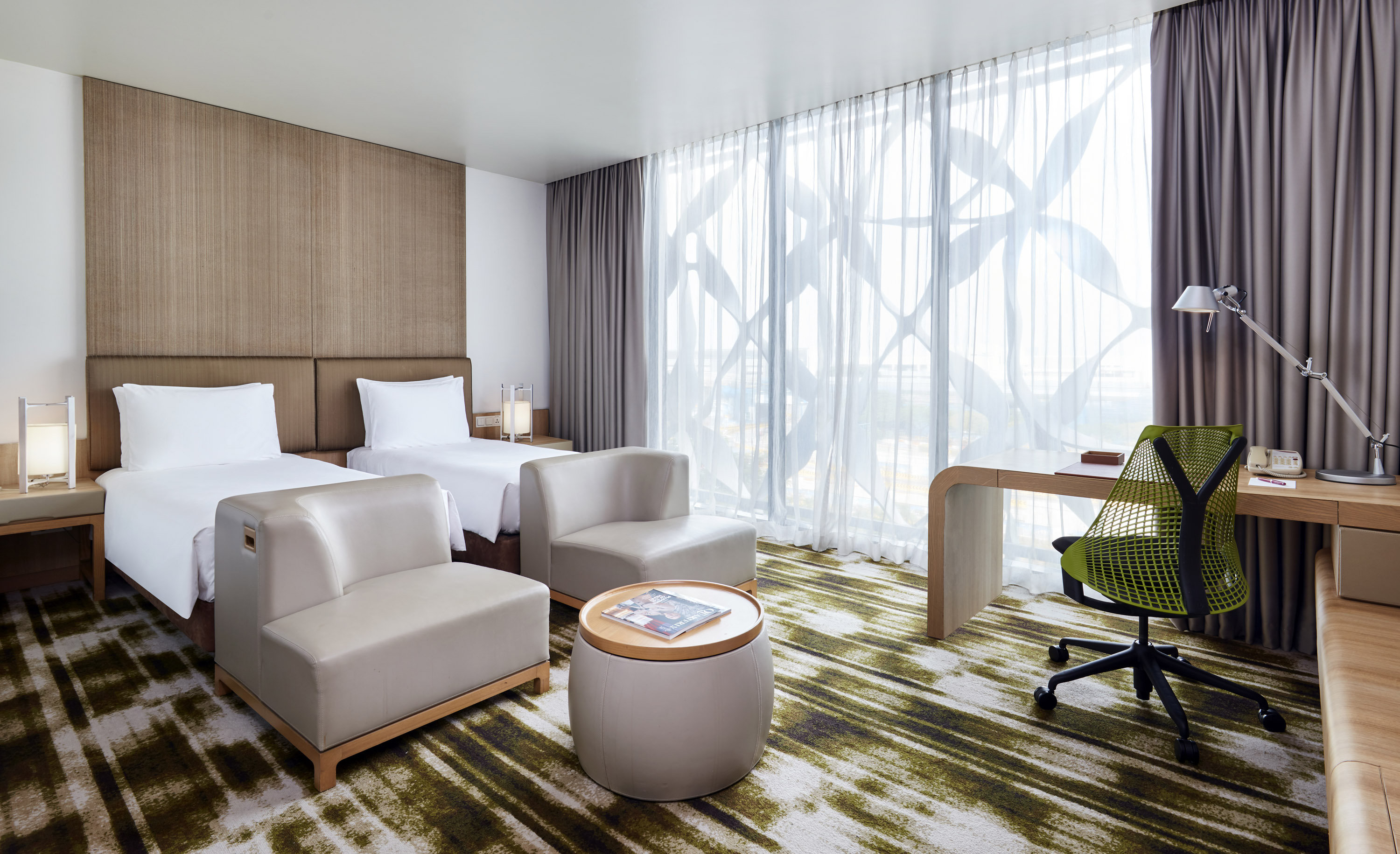 Crowne Plaza Changi Airport Hotel 30/81