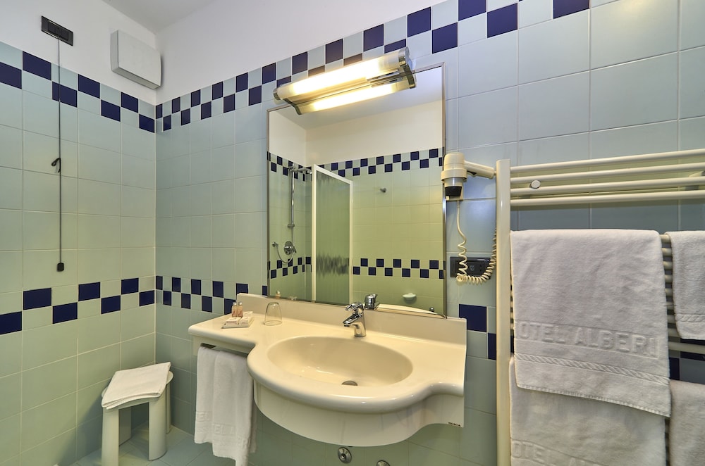 Hotel Alberi 47/50