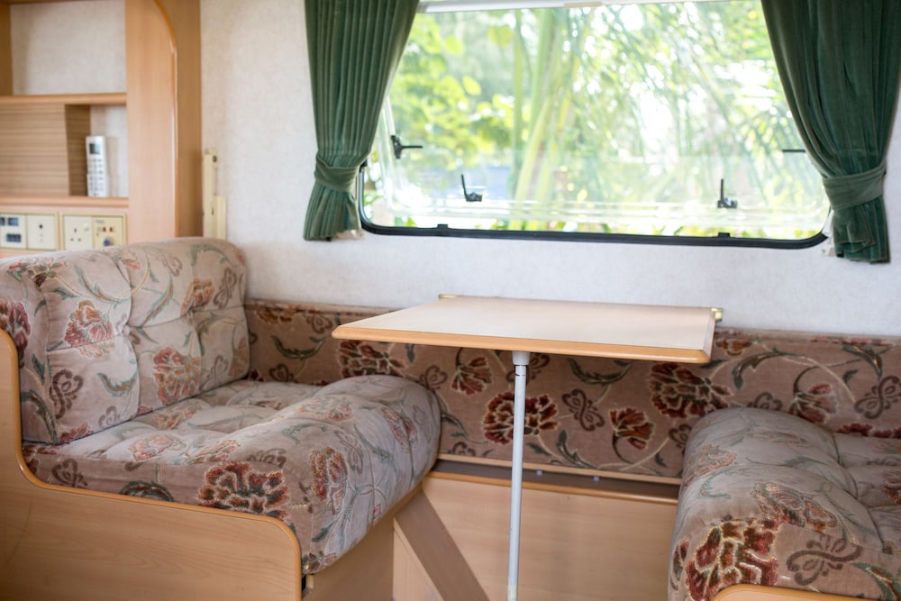Samui Caravans 28/50