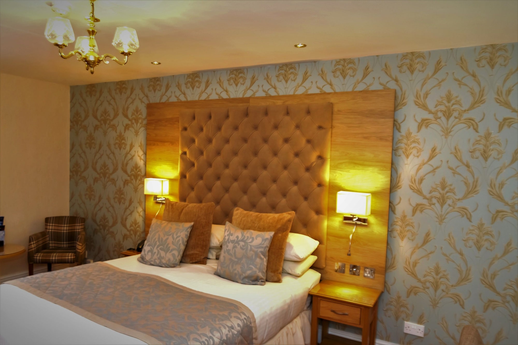 Executive, King Bed