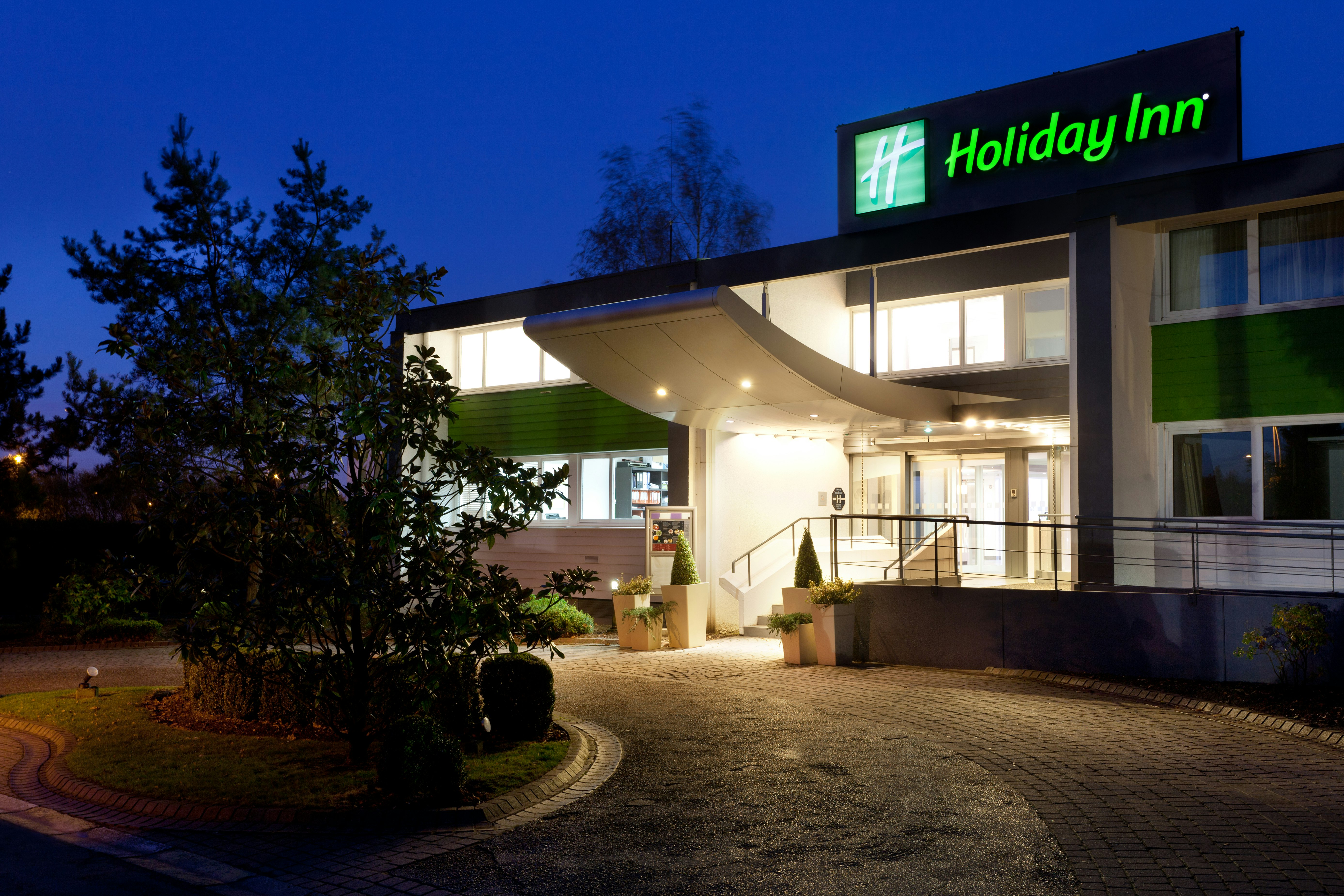 Holiday Inn Lille Ouest Englos 1/35