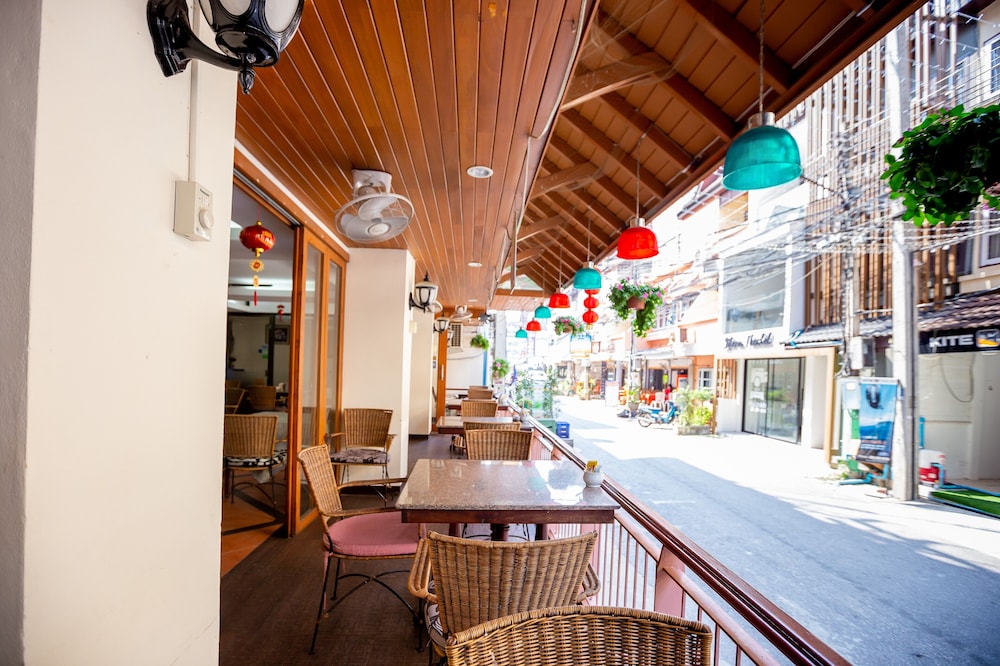 Thipurai Beach Hotel 32/50