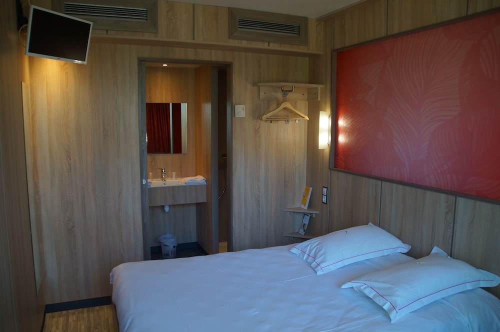 Hotel the Originals Aurillac 3/28