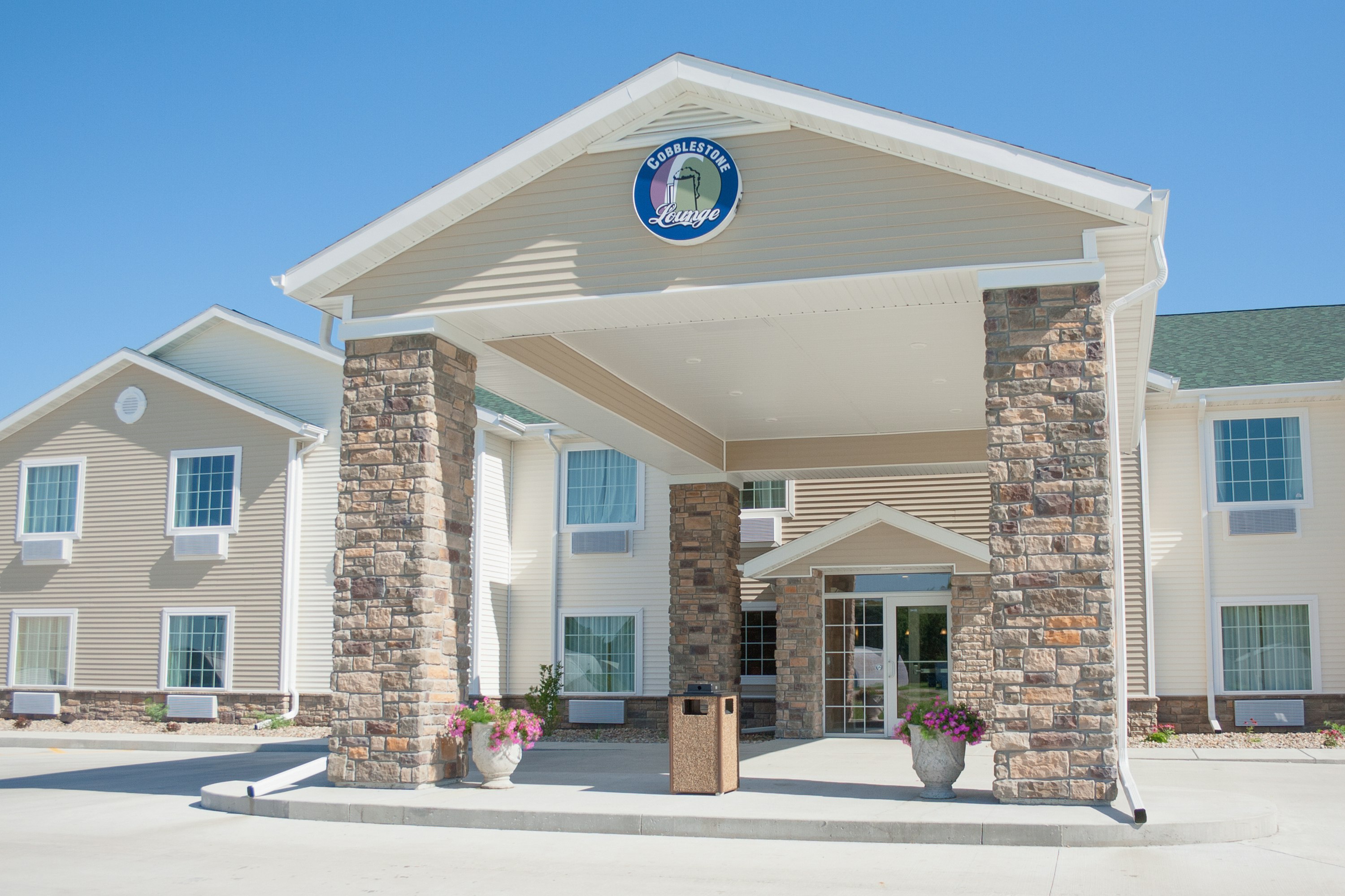 Cobblestone Inn and Suites Winterset 1/27