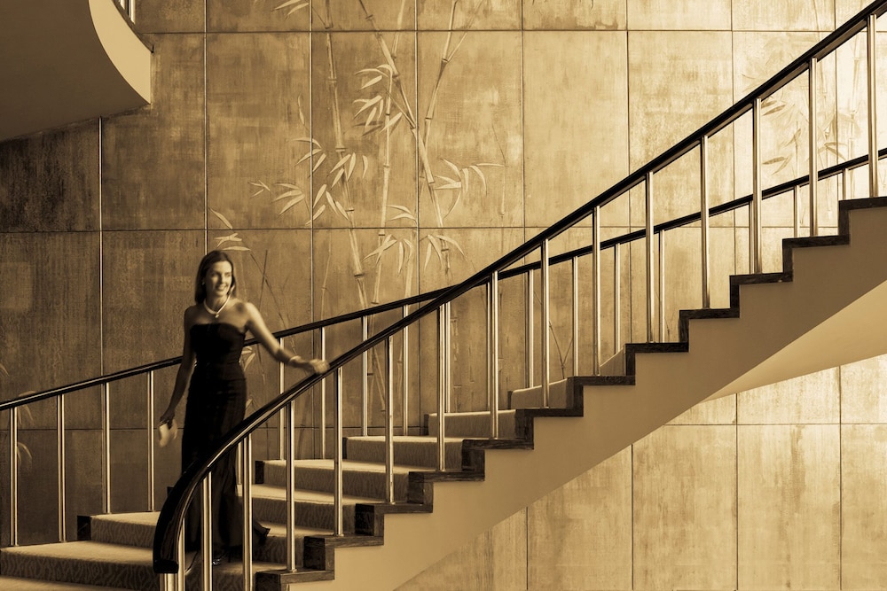 Four Seasons Hotel Ritz Lisbon 35/65