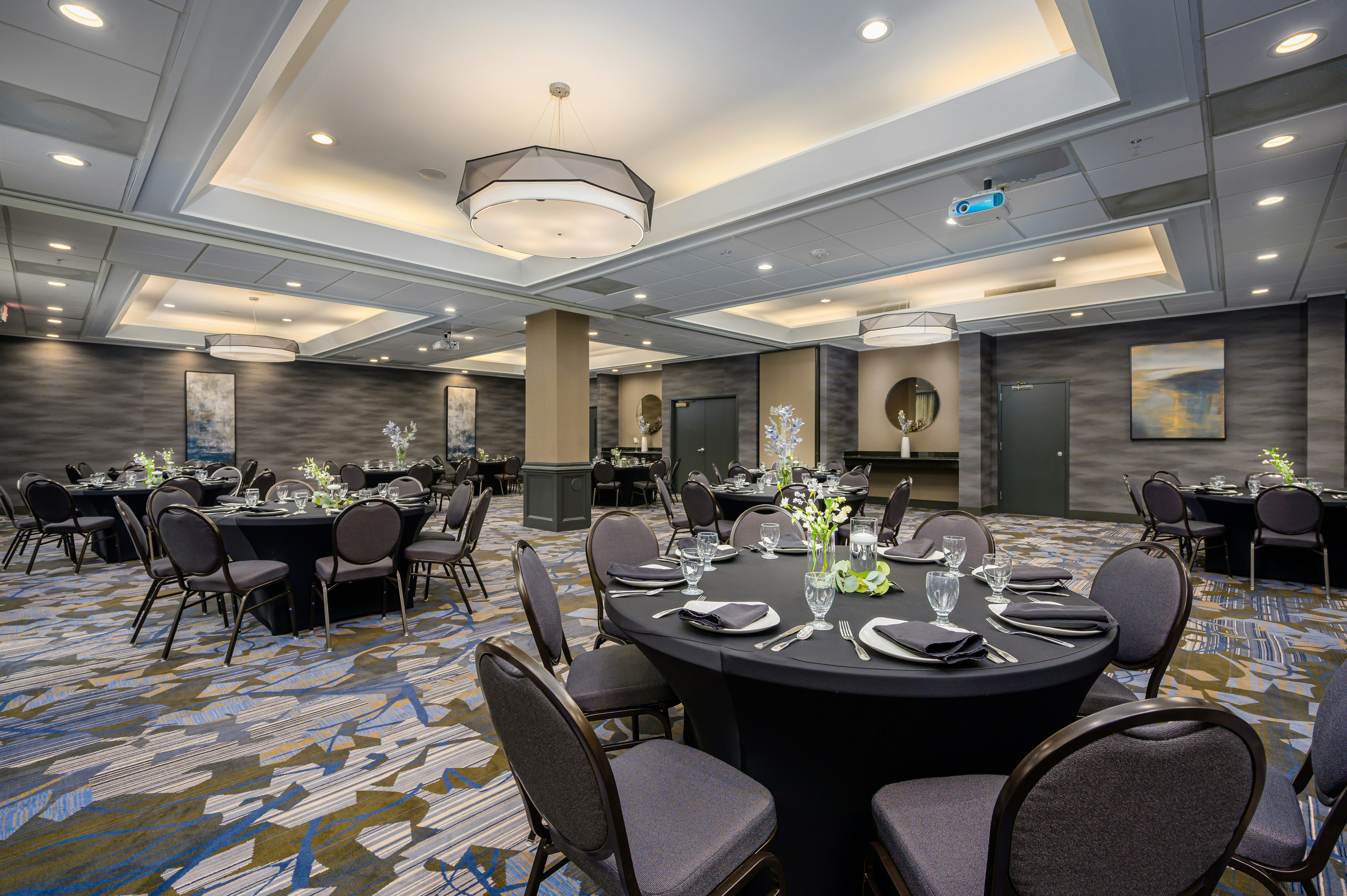 DoubleTree by Hilton Raleigh Midtown 11/21