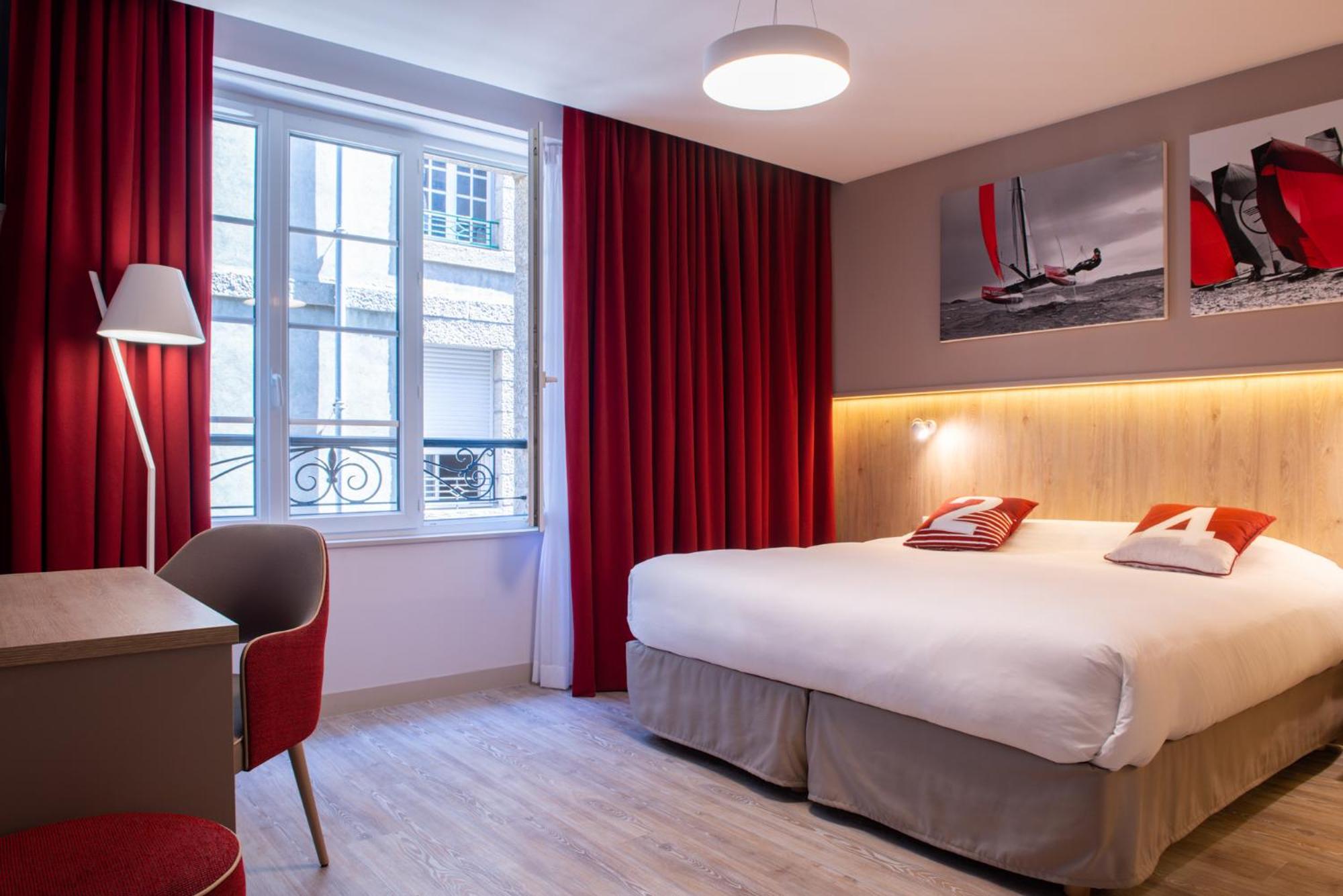 SUPERIOR, DOUBLE BED