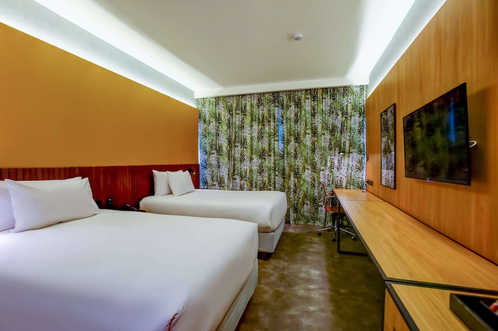 SUPERIOR, TWIN BEDS