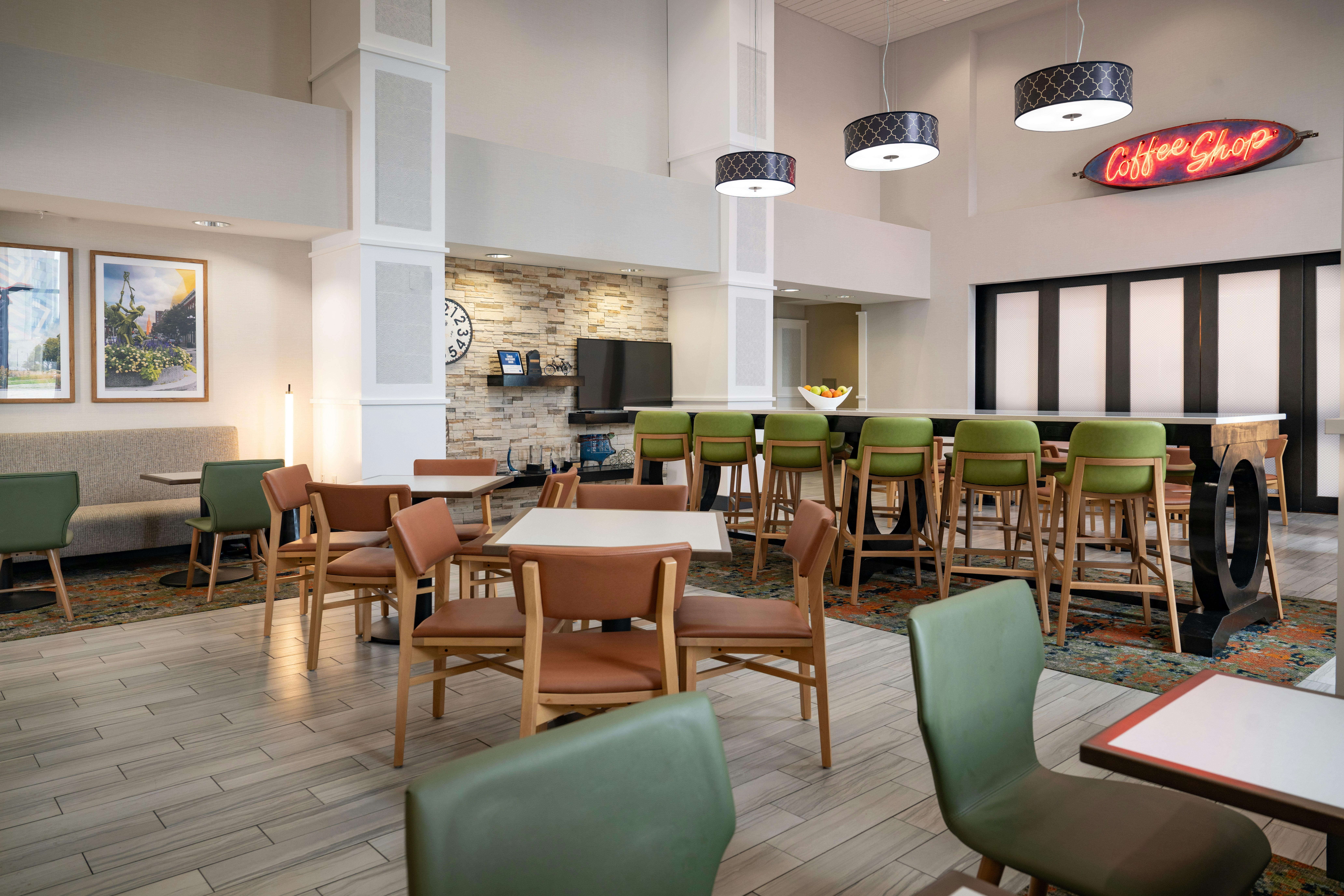 Hampton Inn & Suites La Crosse/Downtown 51/63