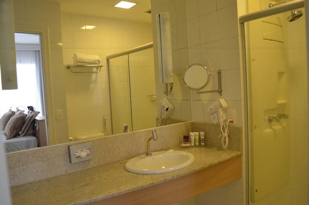 Mercure Manaus Hotel 16/72