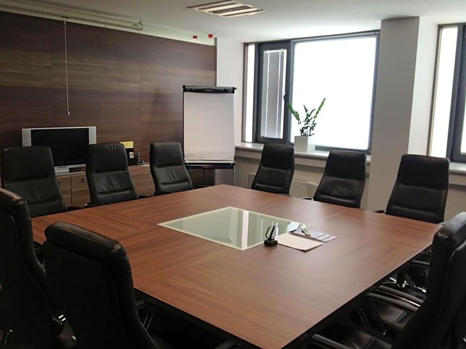 Aston Business Hotel 45/55