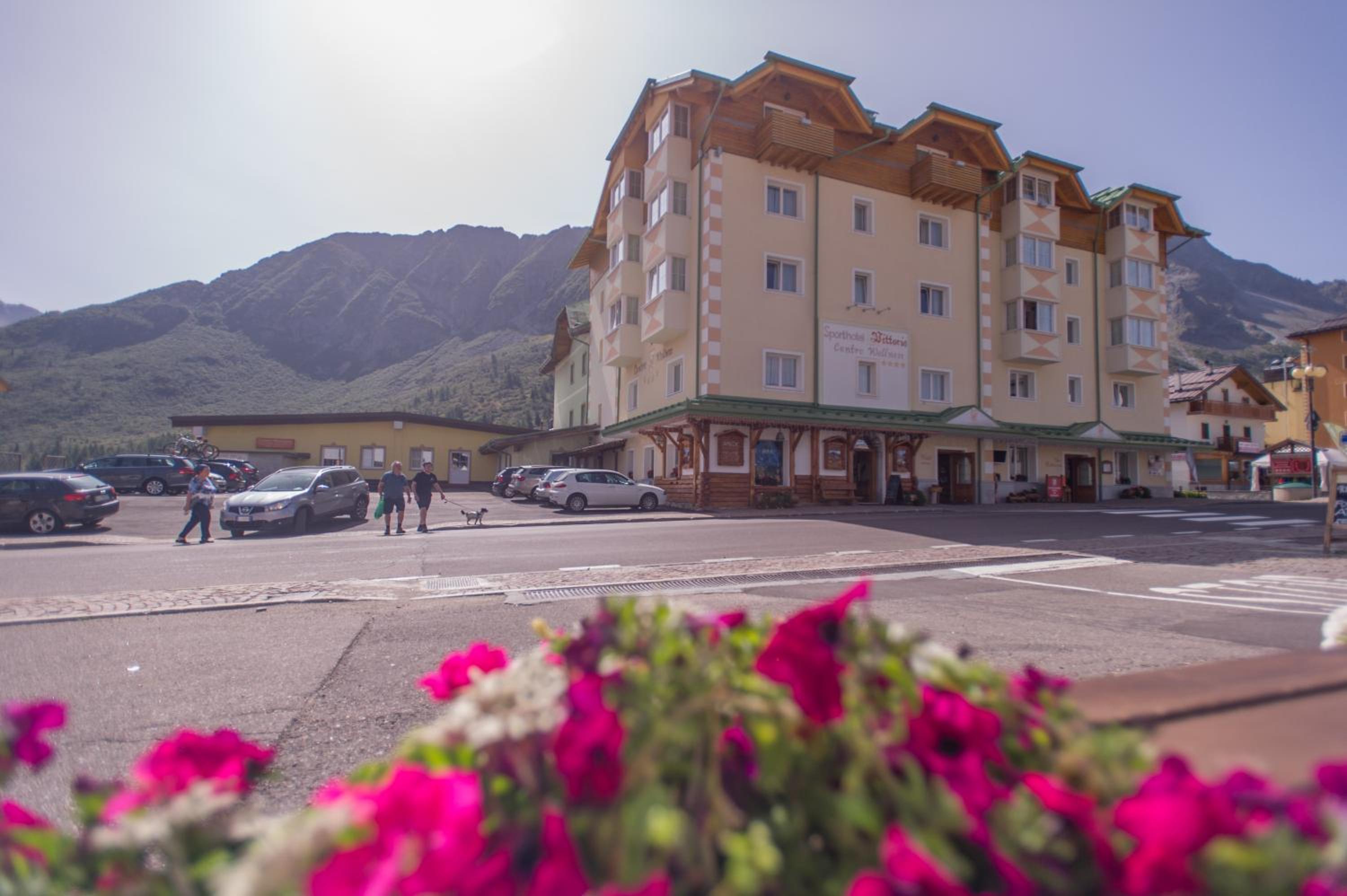 Sport Hotel Vittoria 54/57