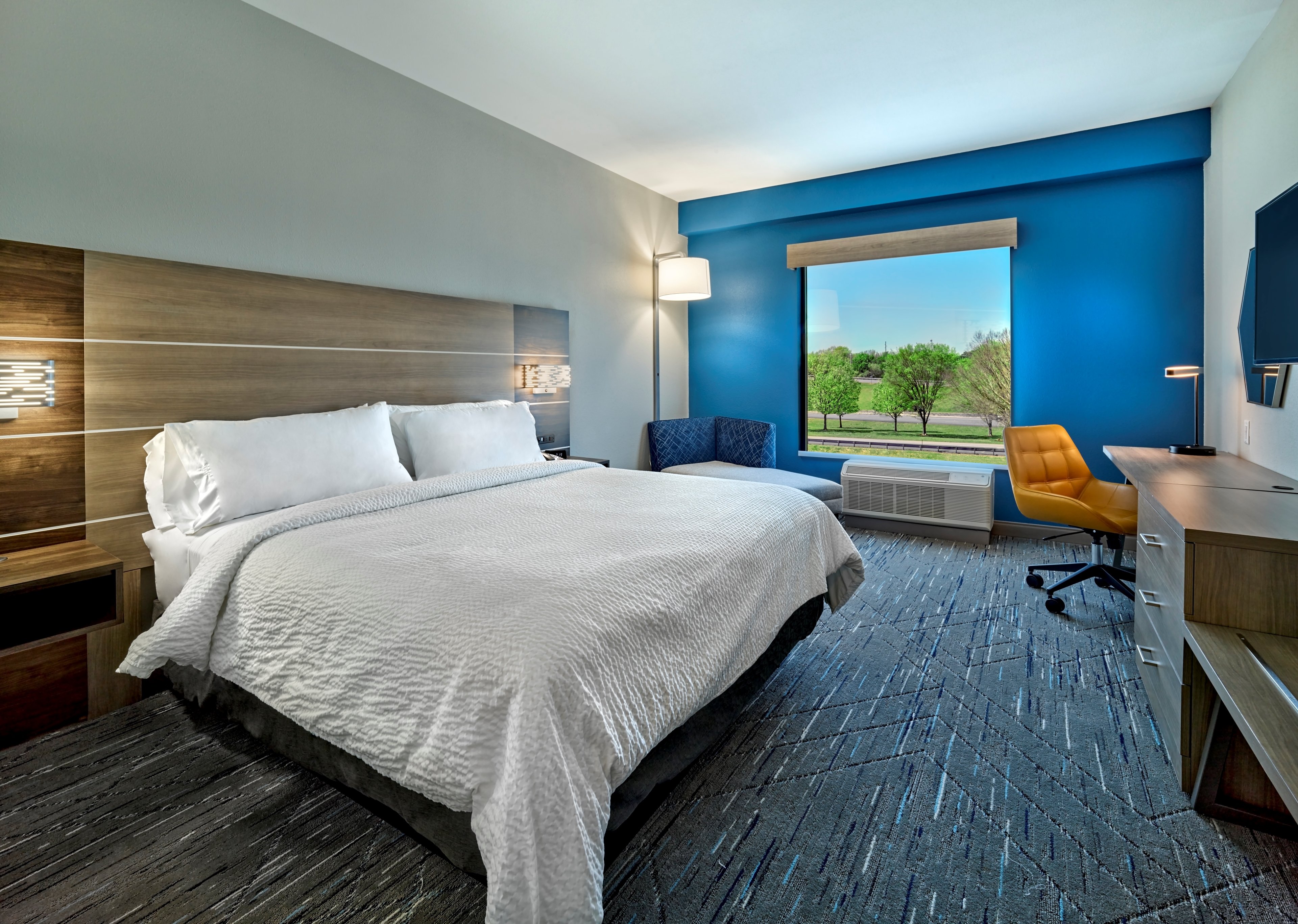 Holiday Inn Express Huntsville Space Center 14/33