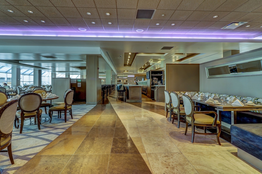 Ocean Place Resort and Spa 27/32