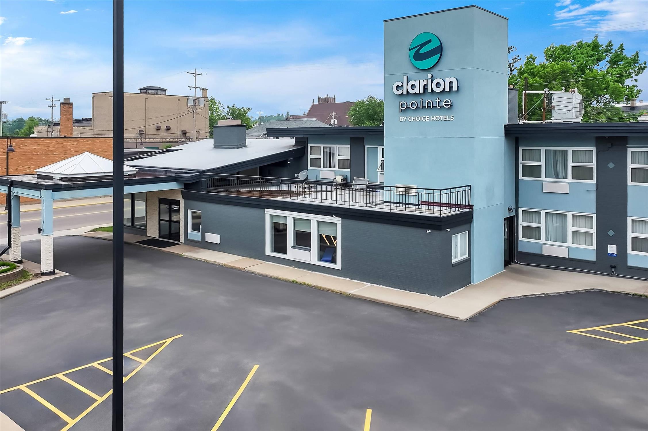 Clarion Pointe Rhinelander Downtown 24/30