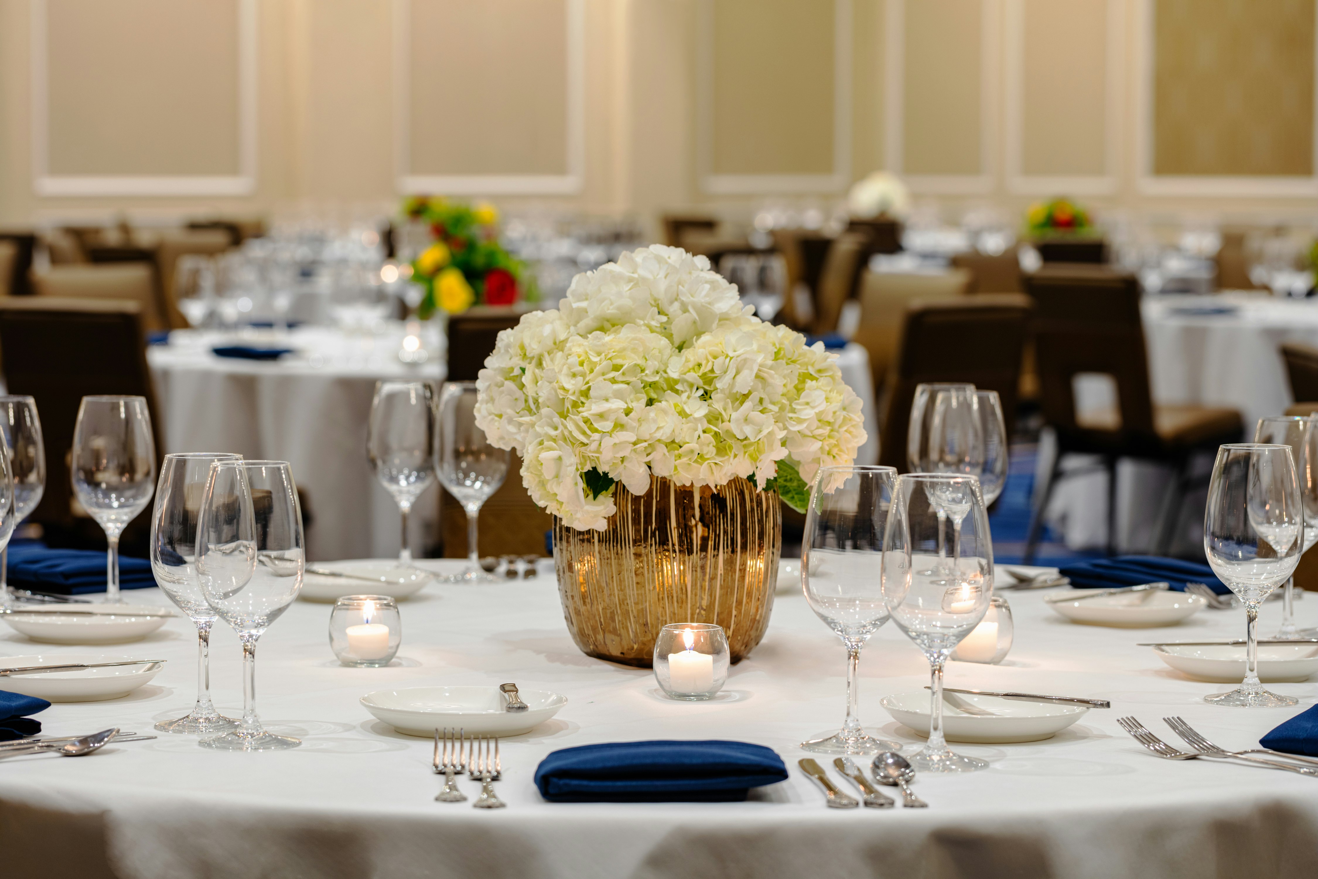 The Higgins Hotel New Orleans, Curio Collection by Hilton 34/77