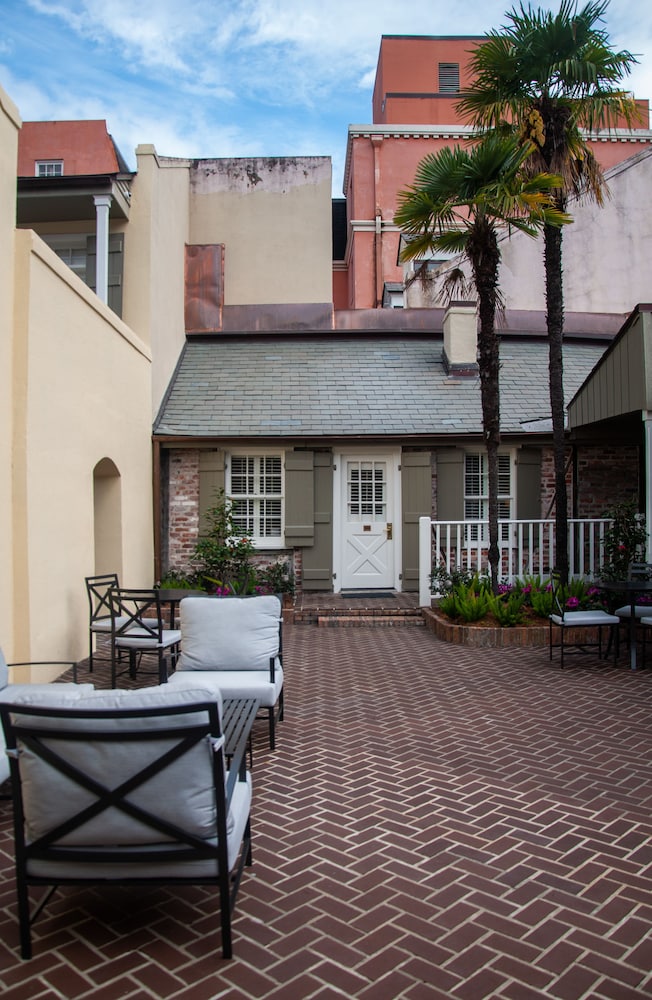 Dauphine Orleans Hotel 55/60