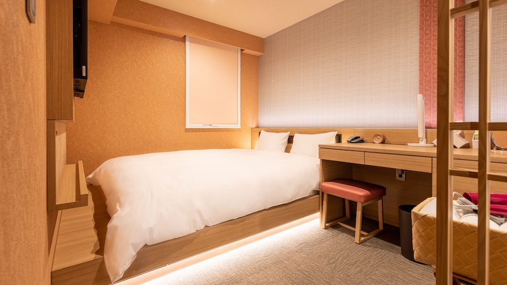 Moderate, Double Bed