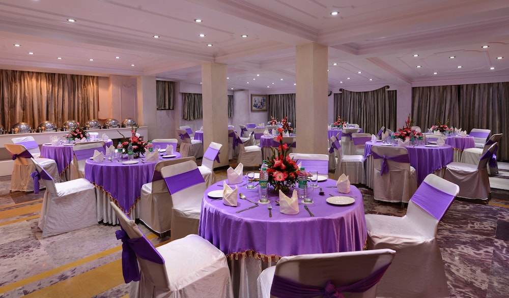 Hotel Ashiana Regency 38/45