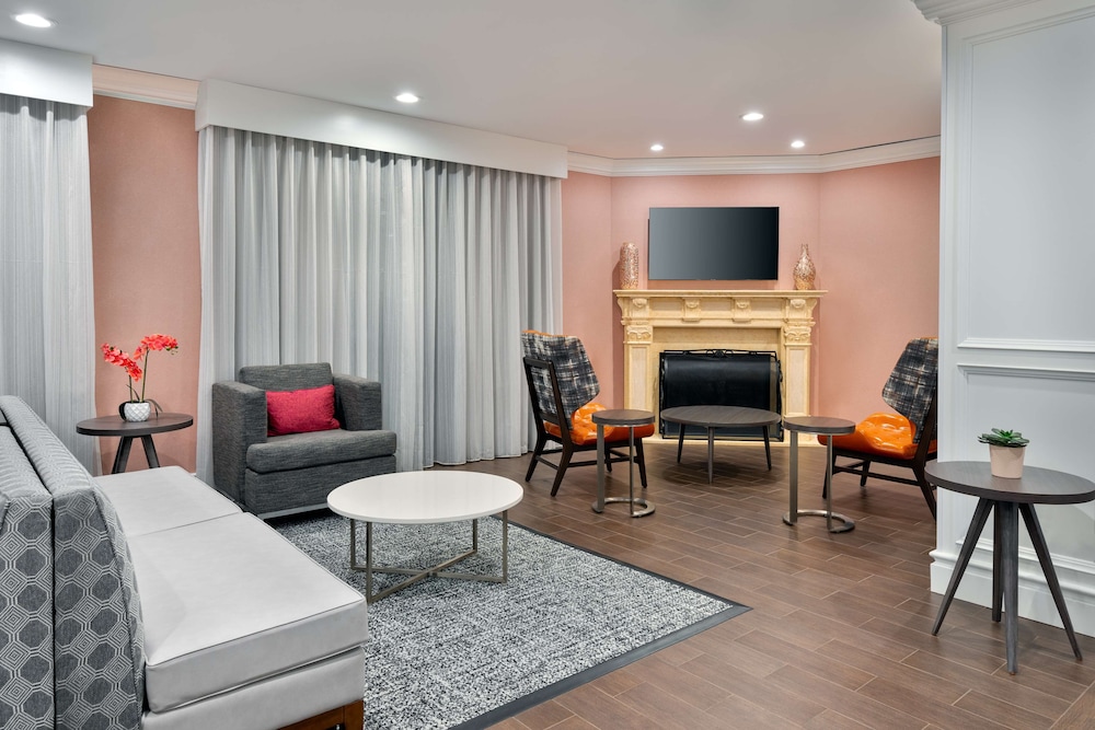 Hampton Inn And Suites Hartford/Farmington 47/76