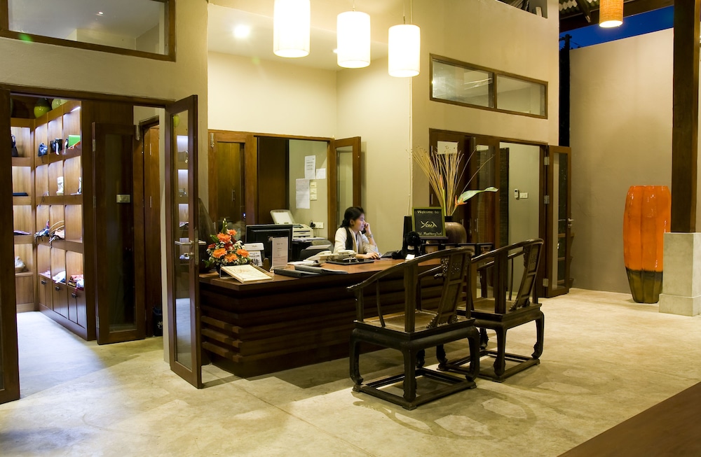 Yoma Hotel 8/69