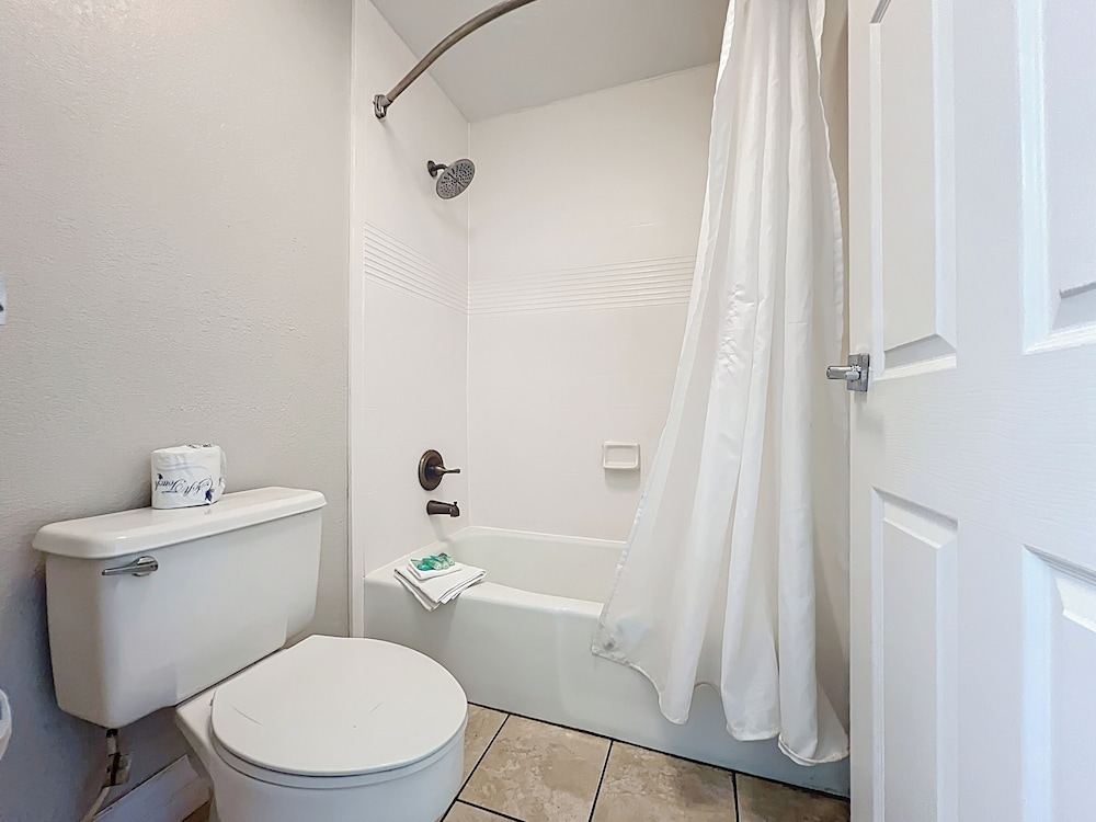 Stayable Suites Lakeland 66/66