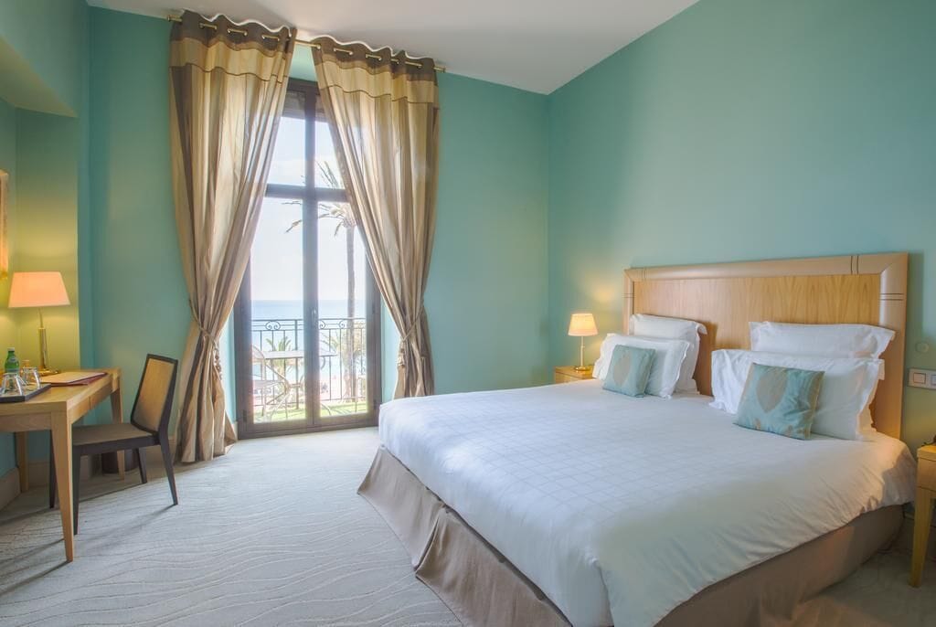 Superior, Sea View