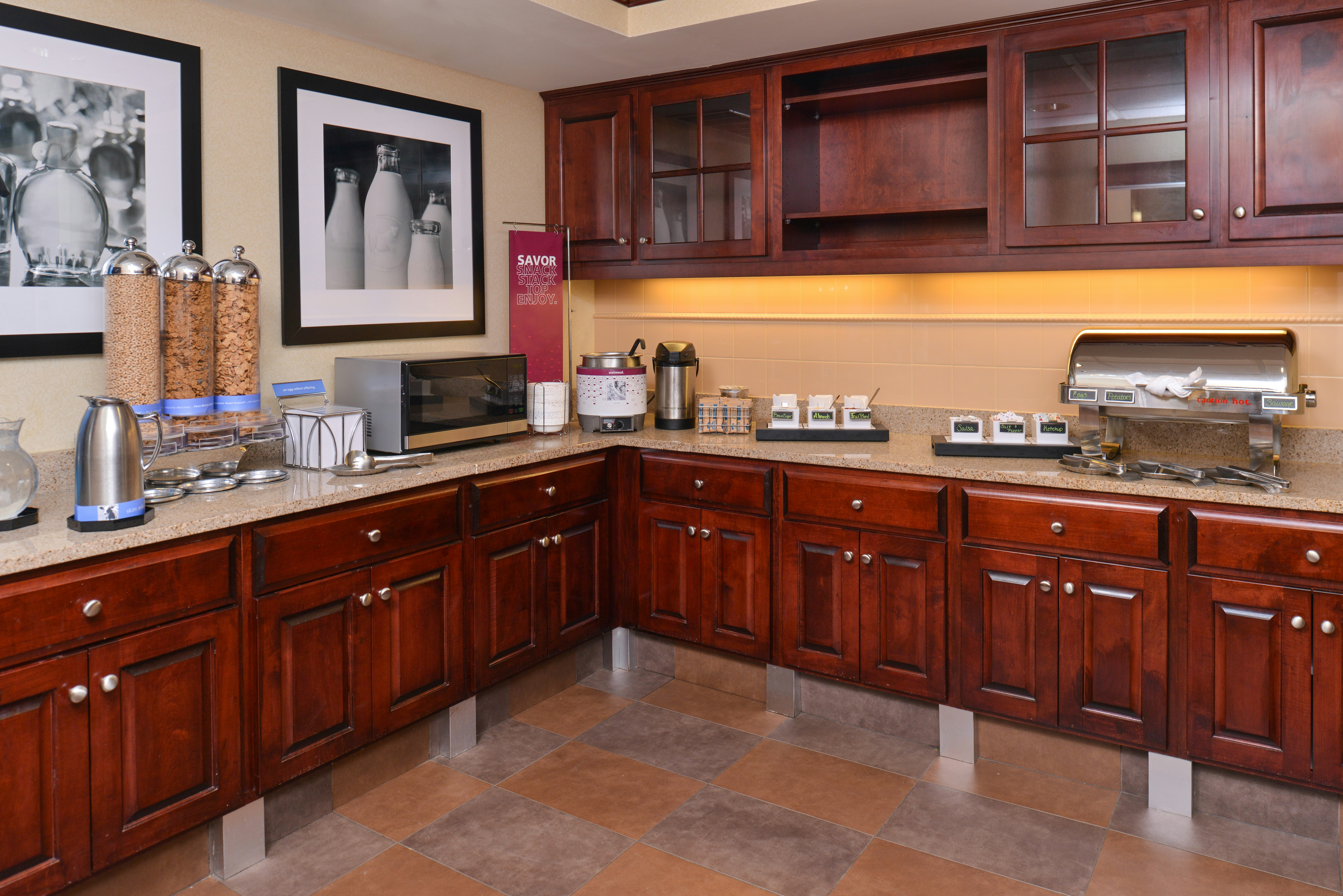 Hampton Inn Suites Dayton Vandalia 67/68