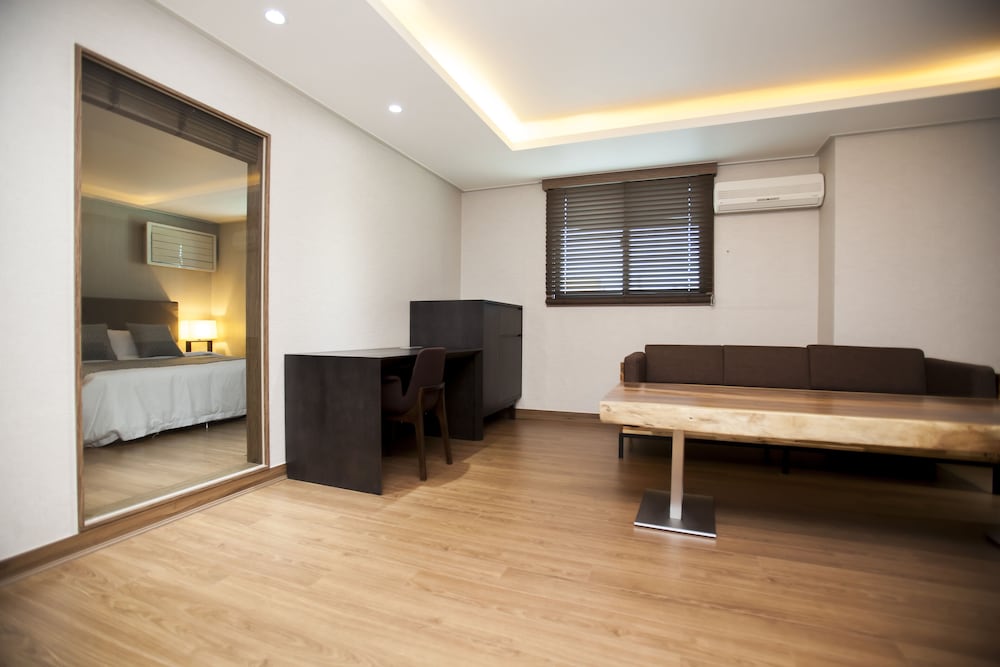 I-Check Hyunjin Hotel 51/67