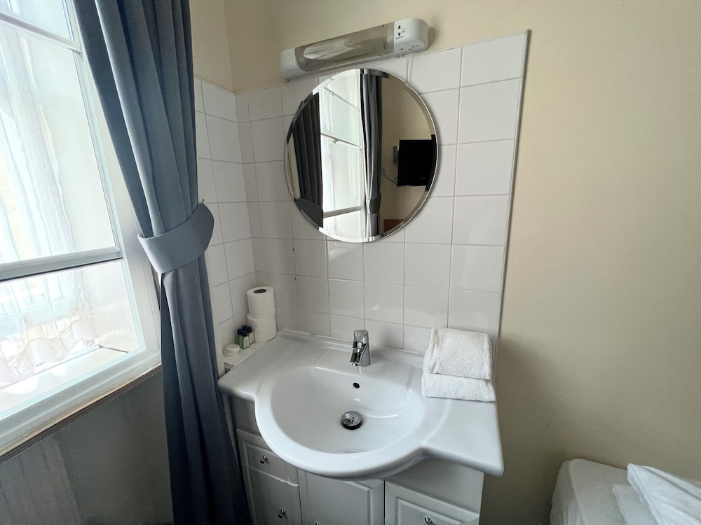 Arran House Hotel 42/50