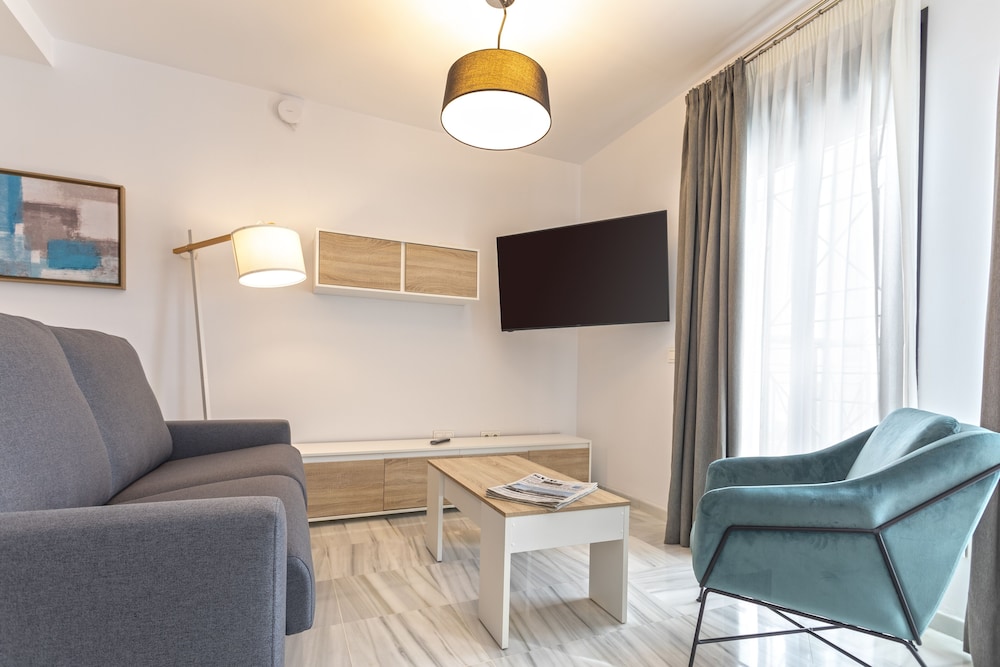 Malaga Rivas 34 Suites Homes 34/48