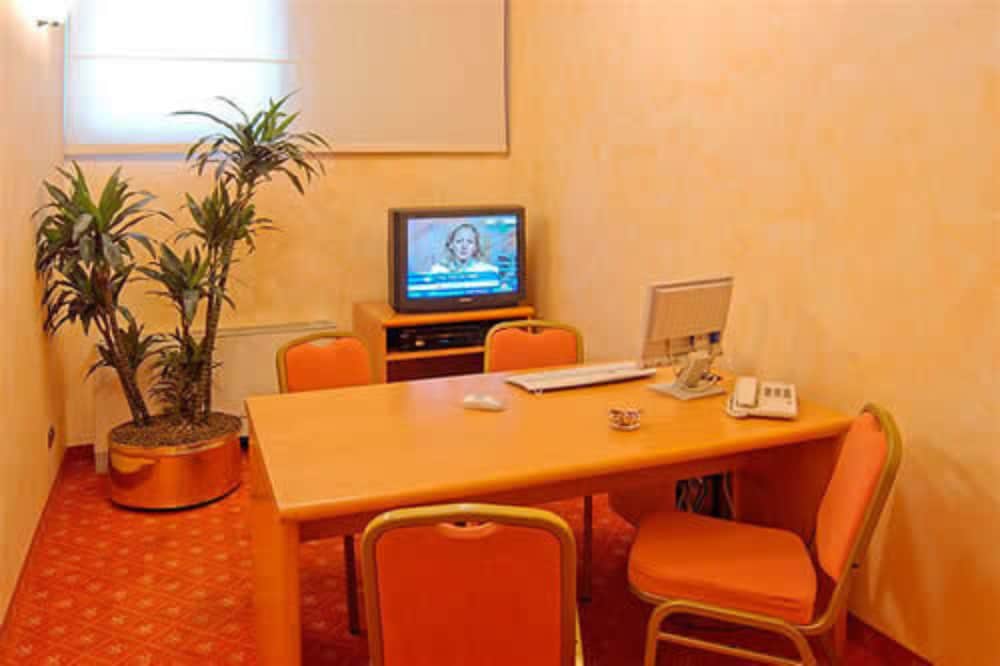 Hotel Raffaello 117/126